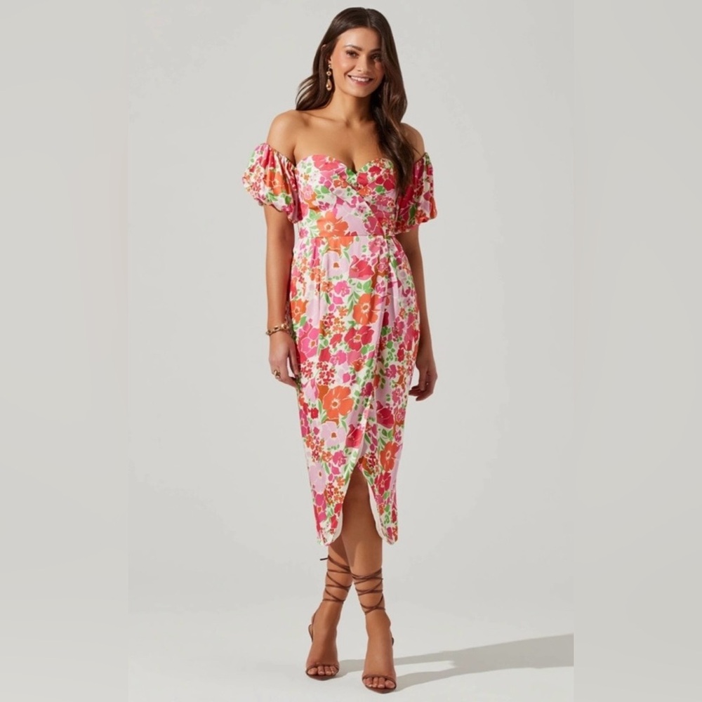 NWOT ASTR the Label Zurina Pink Floral Off-Shoulder Wrap Midi Dress